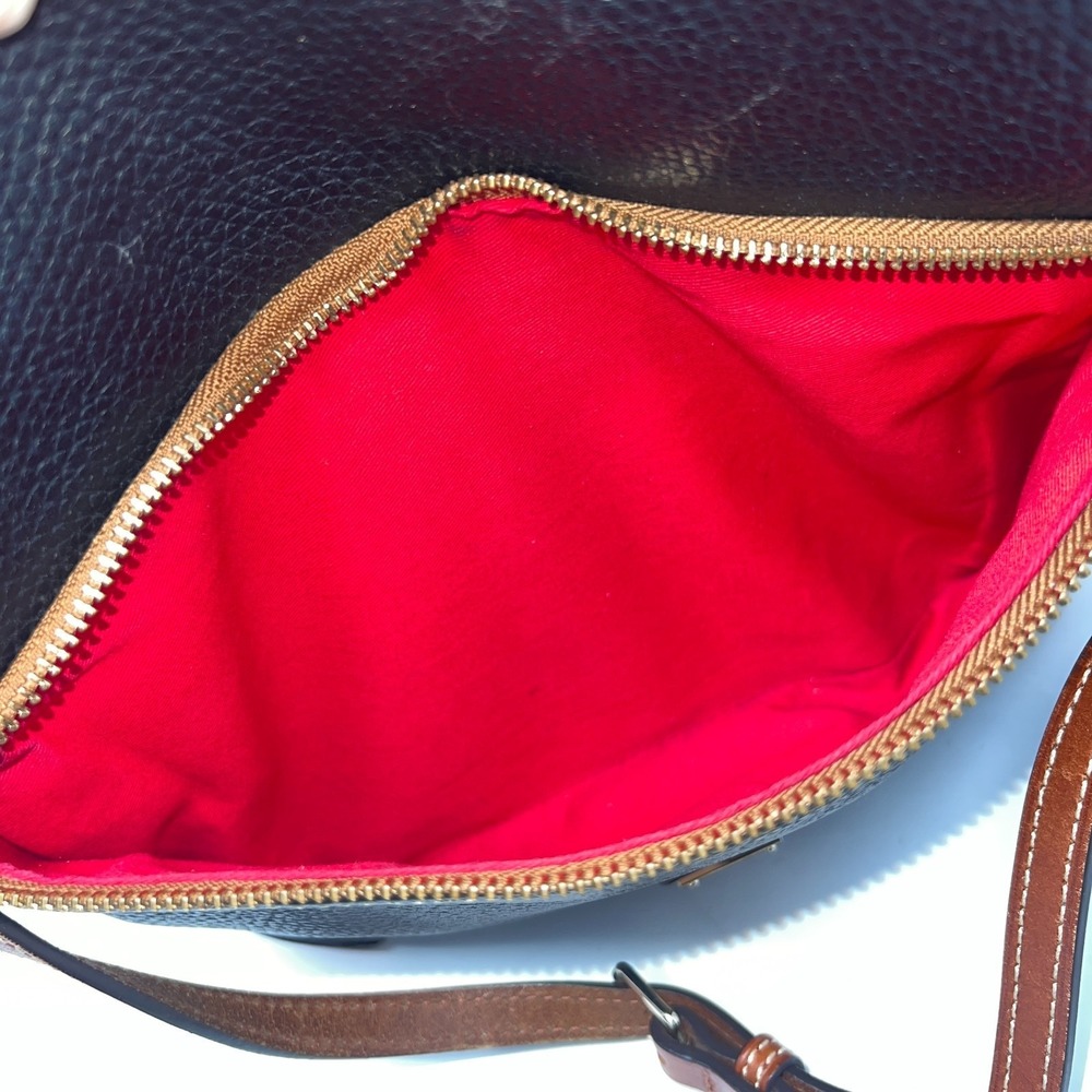 Dooney‎ & Bourke Black & Brown Pebble Grain Crossbody Bag Purse - Picture 7 of 16